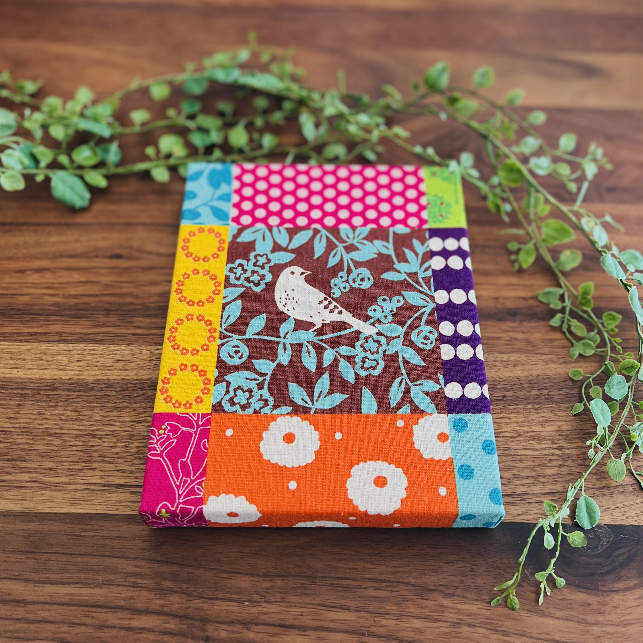 テキスタイル　ファブリックパネル