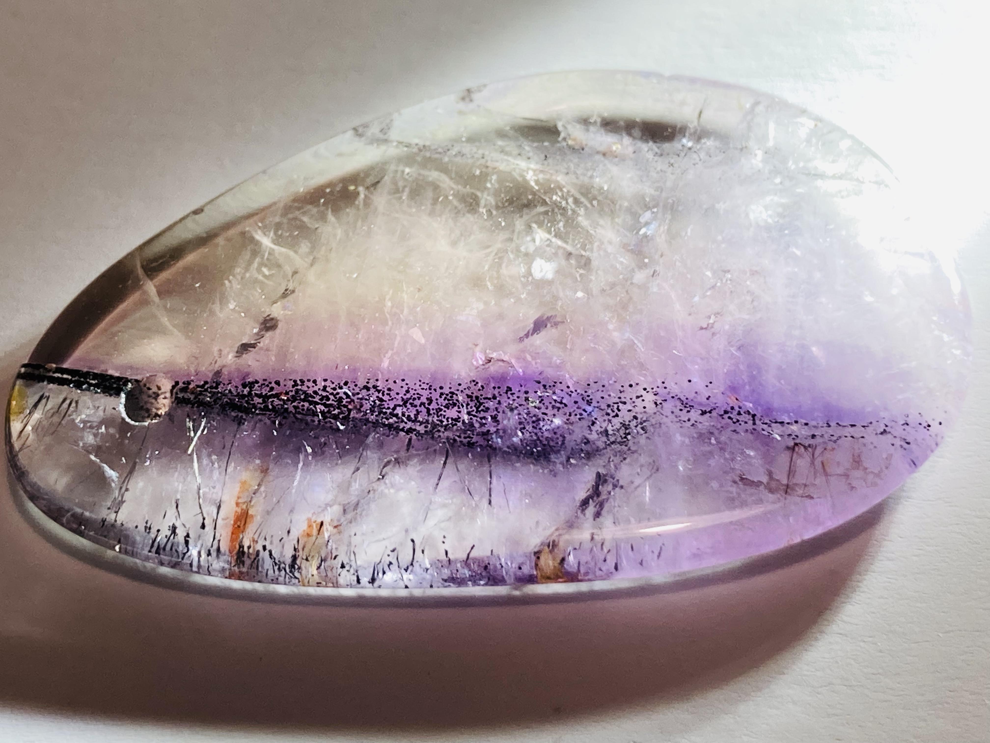 セイクリッドセブン˚✧₊⁎アメジスト　虹入り　穴あき