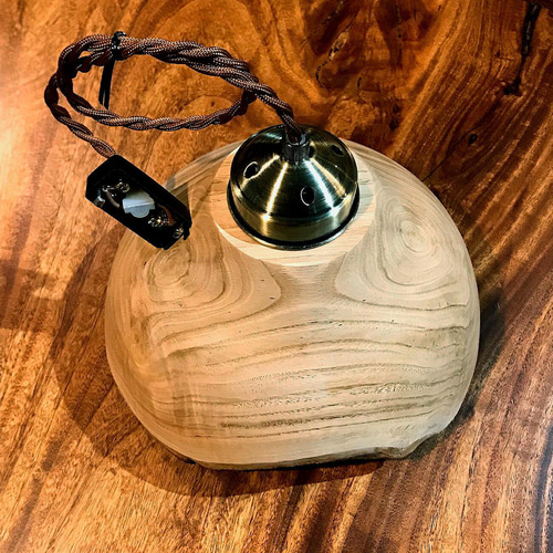 生木の栗のペンダントライト皮付きB シーリングライト・ペンダント