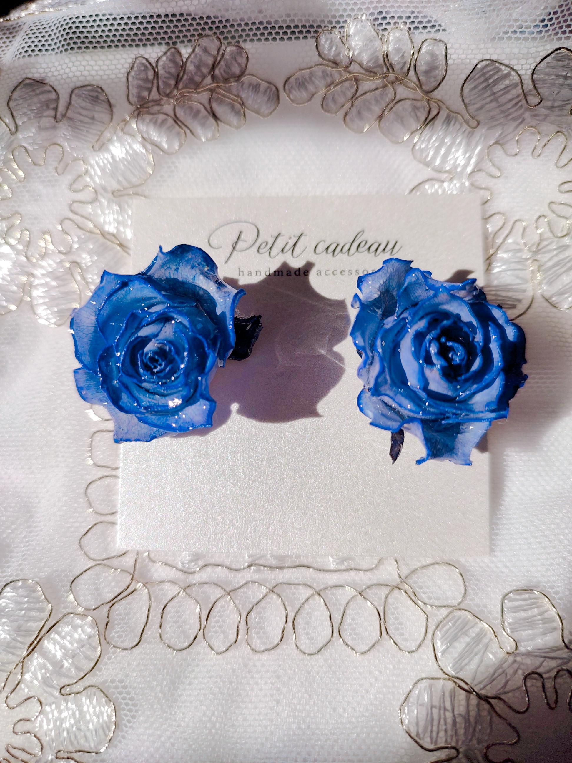 ラベンダーカラー 薔薇ピアス イヤリング ピアス（その他） ぷちかどー  