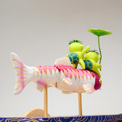 鯉に乗るカッパ兄弟のからくり玩具 3枚目の画像