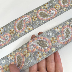 【50cm】インド刺繍リボン グレー　ペイズリー　シルク　VS372 3枚目の画像