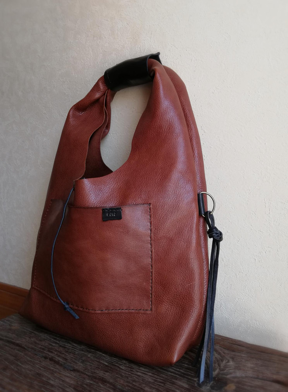 one shoulder bag　ブラウン✗ブラック　オイルシュリンクレザー 4枚目の画像