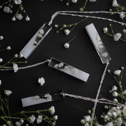 カスミソウのペンダント【Gypsophila PureWhite】 ネックレス