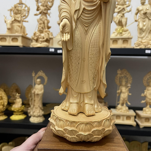 総檜材 仏教工芸品 木彫仏教 精密彫刻 仏師で仕上げ品 大日如来