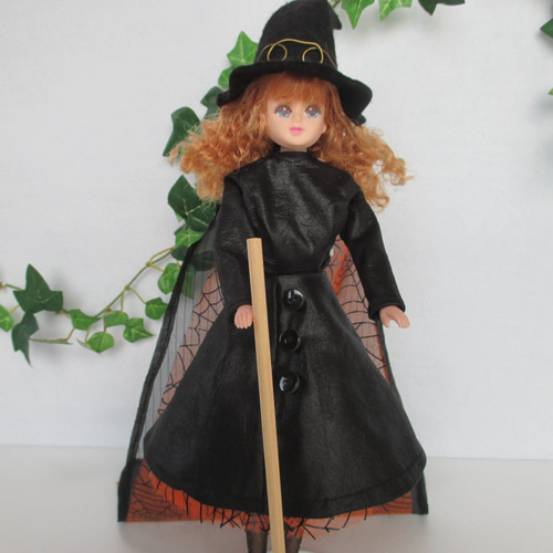 A 人形付 かわいい 魔女人形さん 大人も楽しい着せ替え人形 A 人形付 かわいい 魔女人形さん 大人も楽しい着せ替え人形