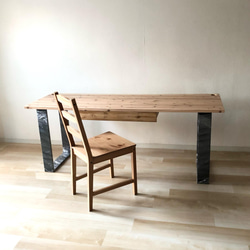 カウンターデスク｜横幅140cm｜ライトグレー｜薄塗りモルタル｜脚