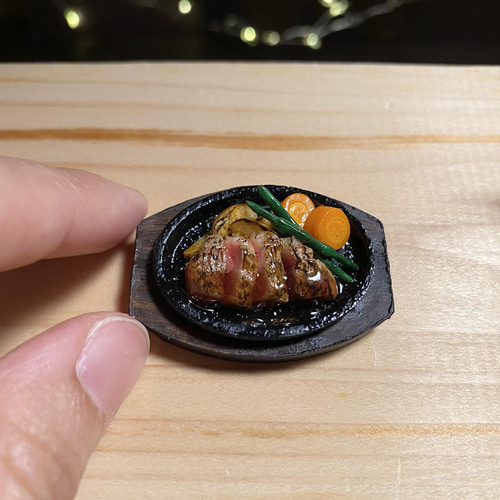 受注製作:ミニチュア【鉄板ステーキ】 その他置物 いろくず屋
