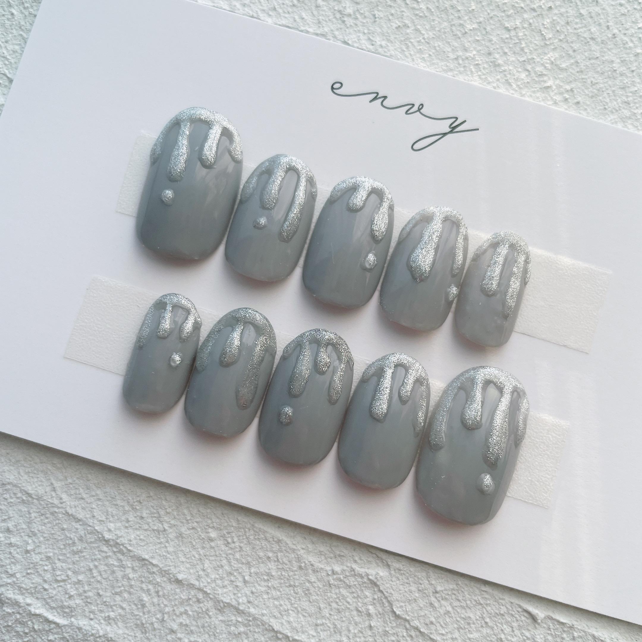 サイズオーダー】ネイルチップ グレー×シルバー マグネット 垂れかけ  