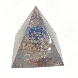 オルゴナイト　ピラミッド　フラワーオブライフ　シルバー 1枚目の画像