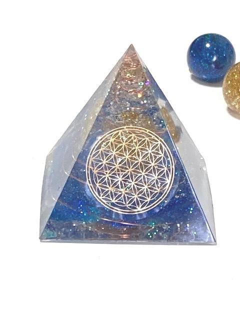 オルゴナイト　ピラミッド　フラワーオブライフ　ブルー