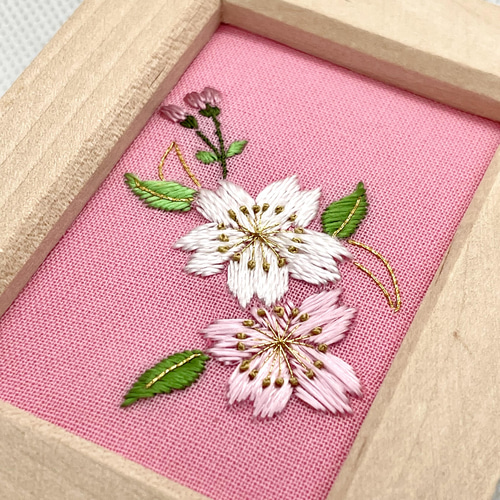 ヴィンテージ  京刺繍 桜 サクラ バッグ 手刺繍 ビーズ 正絹織生地 カバン ヴィンテージ 京刺繍 桜 サクラ バッグ 手刺繍 ビーズ 正絹織