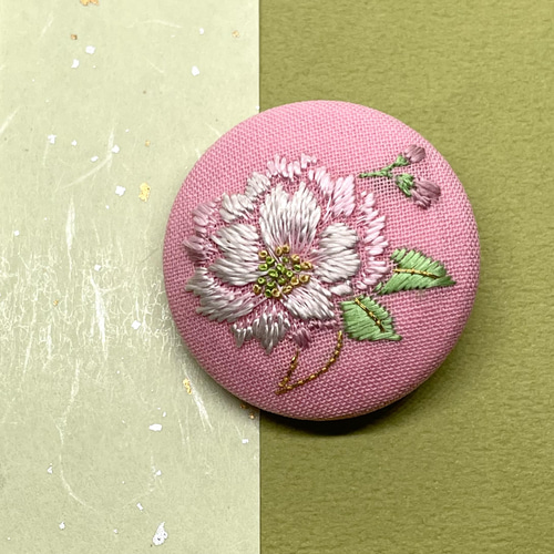 八重桜 刺繍ブローチ 絹糸と金糸の日本刺繍 ブローチ りん 通販