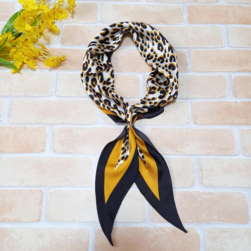 ビンテージ　made　in　usa レオパード　バンダナ　スカーフ バンダナ スカーフ ヒョウ柄 豹柄 レオパード - メルカリ