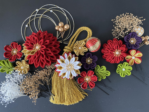 【豪華】　髪飾り　簪　成人式　卒業式　簪付き　水引　赤　黒　白　金 豪華】 髪飾り 簪 成人式 卒業式 簪付き 水引 赤 黒 白 金