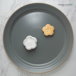 【ひな祭り】お雛様と梅の花のクッキー型（クッキースタンプ付き） 2枚目の画像