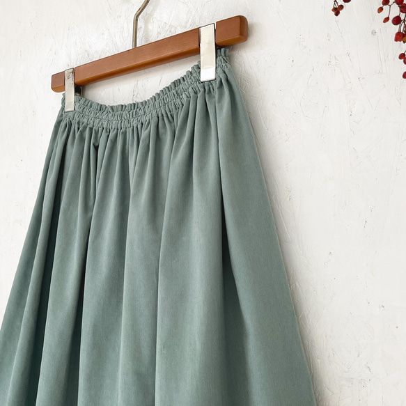 丈オーダー可 遠州産やわらかコーデュロイのギャザースカート グレイッシュグリーン 大きい小さいサイズ nunono-13 8枚目の画像