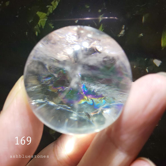レインボー水晶 スフィア 35mm 58.8g(169) 3枚目の画像