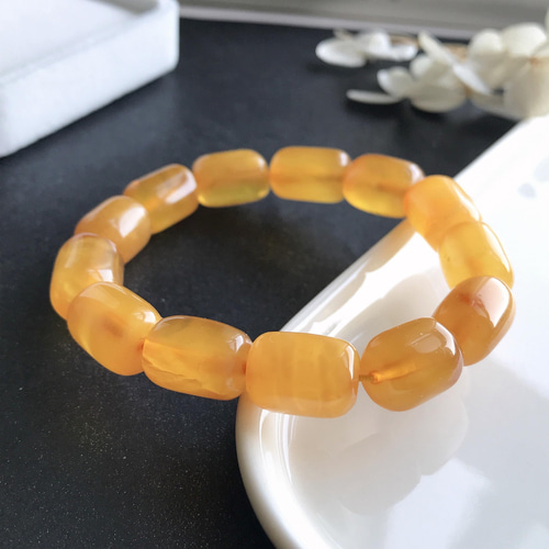 天然琥珀蜜蝋ブレスレット