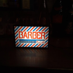 バーバー 理容室 ヘアーサロン 櫛 床屋さん ミニチュア 看板 玩具 置物 雑貨 LEDライトBOXミニ 5枚目の画像