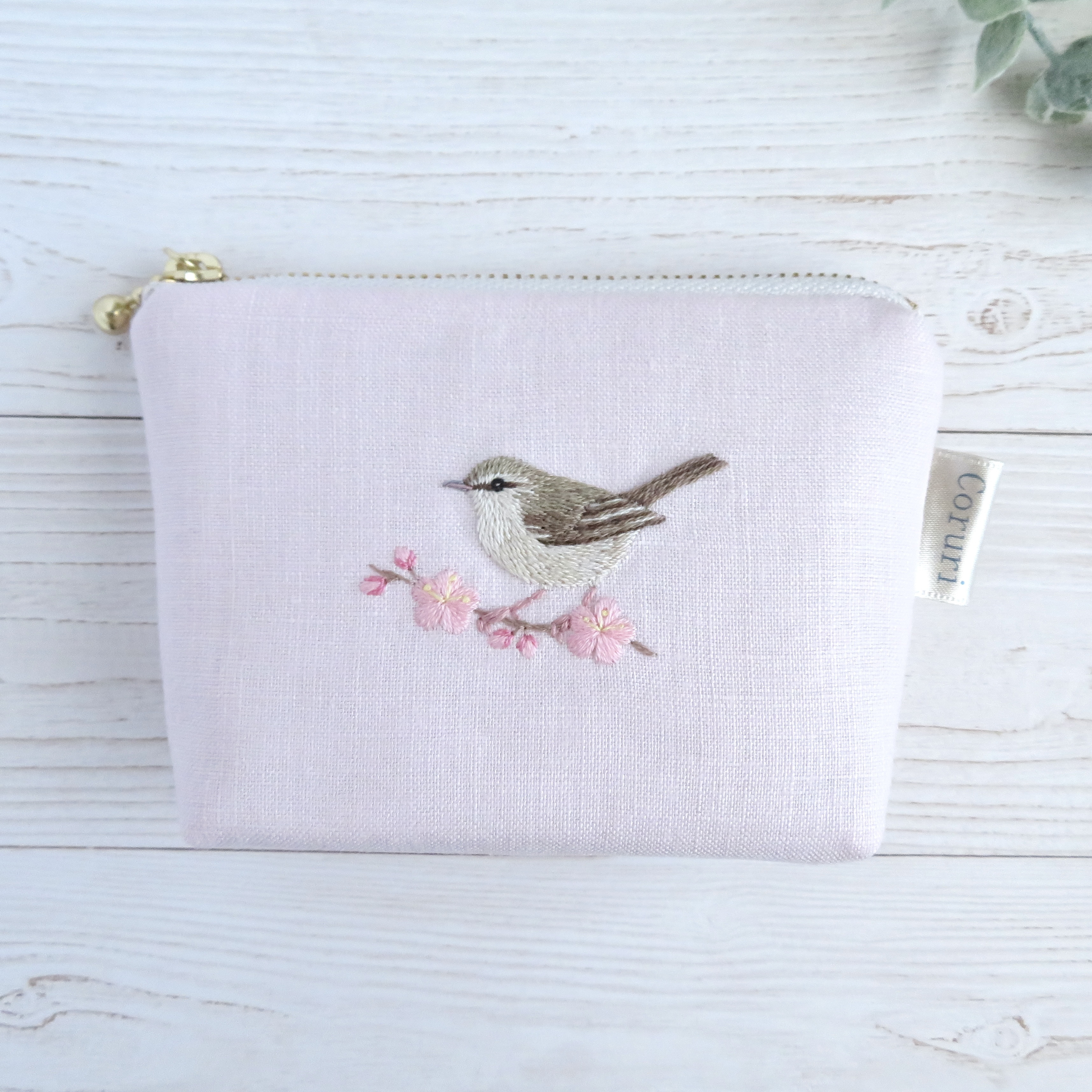 美しい刺繍【国内買付/発送】刺繍入り ダッチェス ミニポーチ ダッチェス 美しい刺繍【国内買付/発送】刺繍入り ミニポーチ