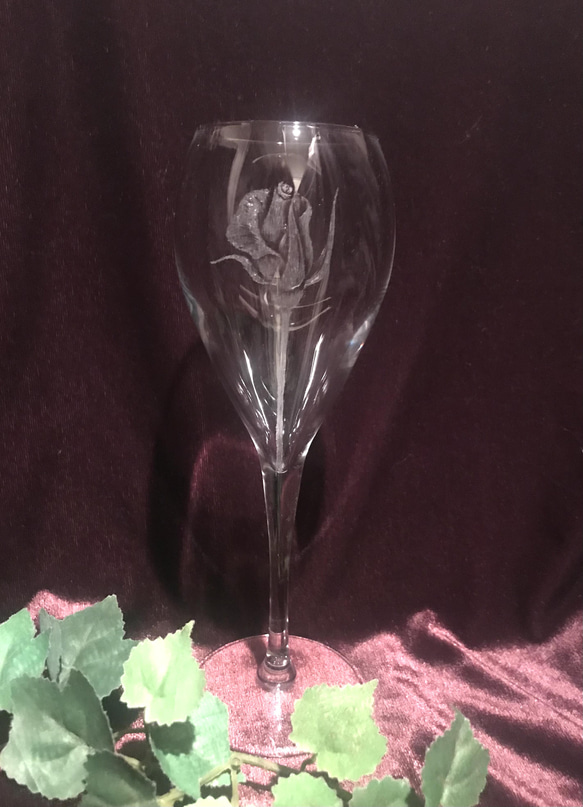 薔薇・蕾のペアワイングラス〜手彫りガラス〜 6枚目の画像
