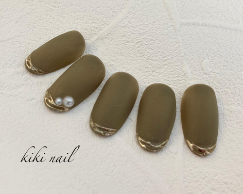 【サイズオーダー】ニュアンスネイル　ネイルチップ　くすみグリーン ニュアンスネイル】＊*くすみグリーンの秋ネイル ネイルチップ（つけ爪