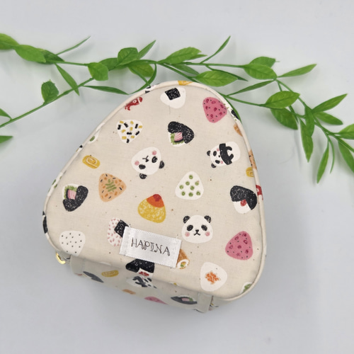 撥水ラミネート】ミニサイズのシェル型ポーチNo.5、6 おにぎりパンダ