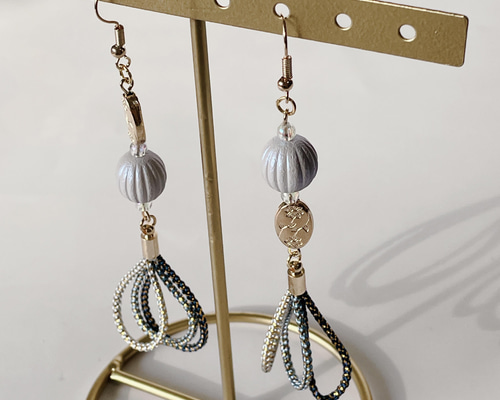 糸-3)和風ピアス/イヤリング 和テイスト 大人女子 個性的 和柄 桜 紐