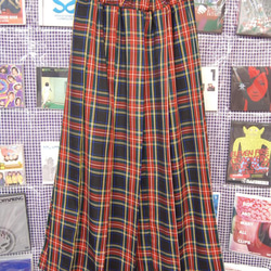 格子格紋喇叭褶襉長裙 第5張的照片