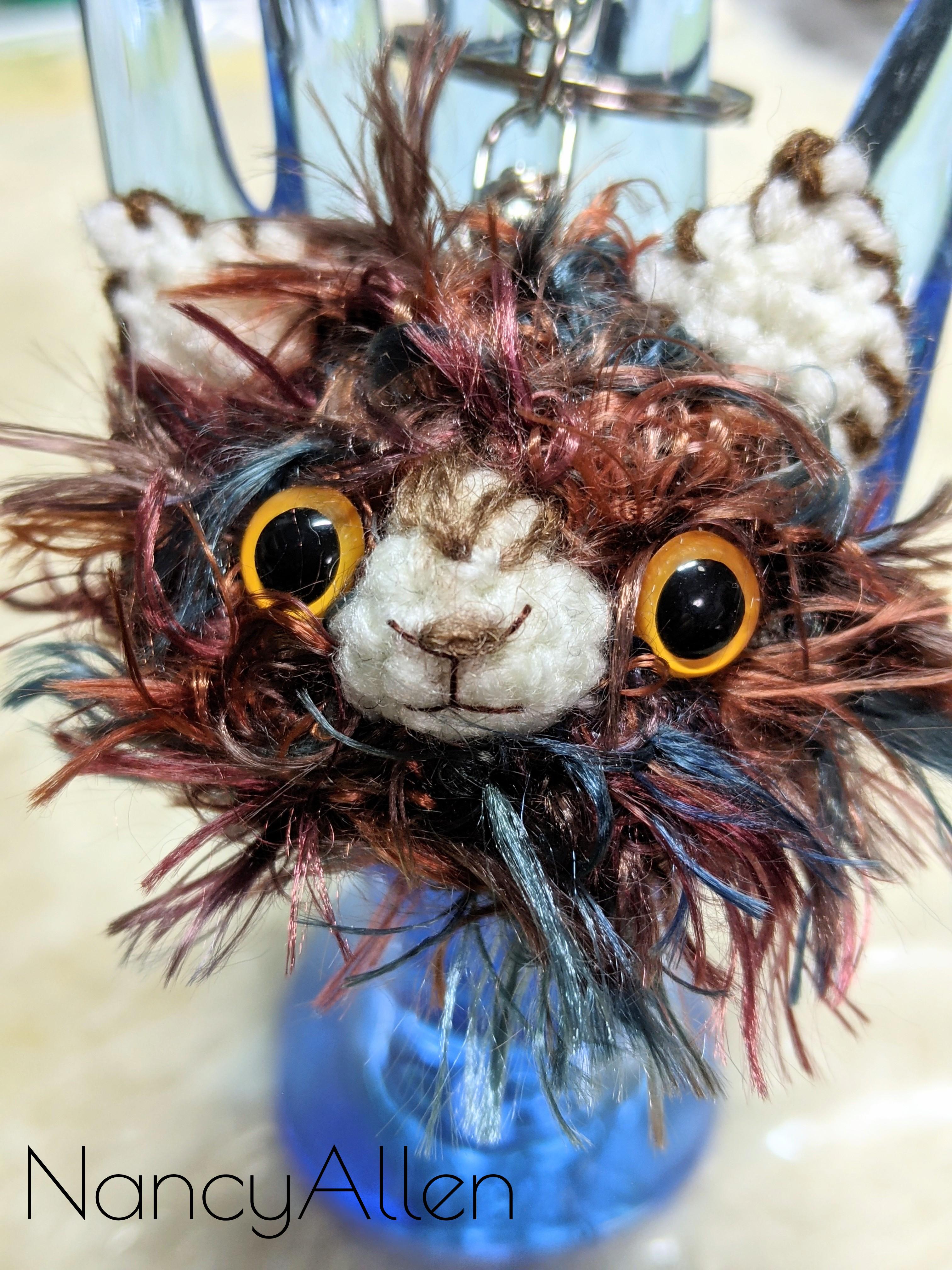 ファー猫顔キーホルダー