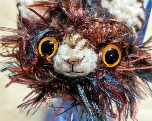 ファー猫顔キーホルダー セール チャーム キーホルダー 世界で一つだけのお顔付 フォックス