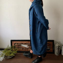 フード風襟の手織り綿バルーンコート　秋冬に、嵐山のお店で一番人気で裾切り替えもキュートなコート　青絣 5枚目の画像