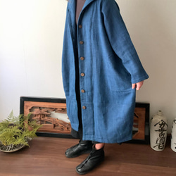 フード風襟の手織り綿バルーンコート　秋冬に、嵐山のお店で一番人気で裾切り替えもキュートなコート　青絣 7枚目の画像