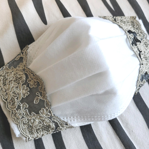 S~L】❤️黒とベージュお花レース機能ダブルガーゼ『不織布マスク  