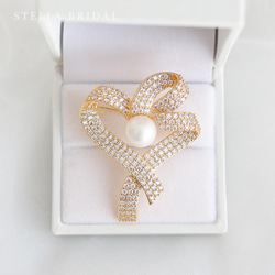 Stella Bridal＊フォーマルな装い等に＊キュービックジルコニア リボンハートブローチ ゴールド【受注生産品】 5枚目の画像