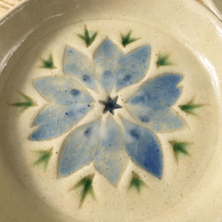 陶器の花小皿【ニゲラ】水色03(小) 4枚目の画像