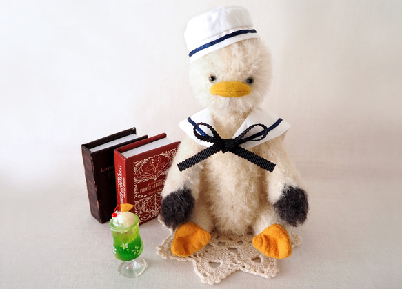 まるでカモメの水兵さん／テディベア ぬいぐるみ Capra PACCO