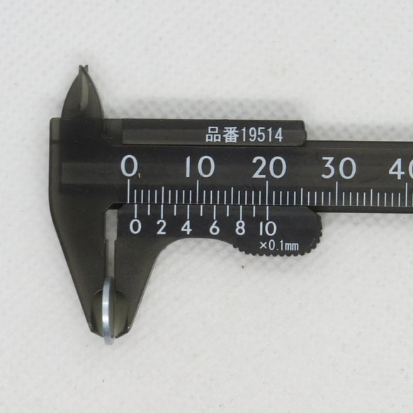 飛鳥庵 ネオジウムマグネット 丸 厚さ1mm直径9mm 1枚目の画像