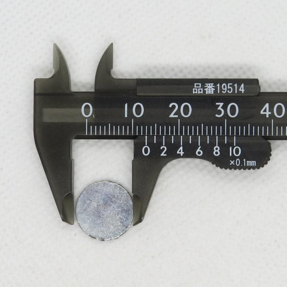 飛鳥庵 ネオジウムマグネット 丸 厚さ1mm直径13mm 2枚目の画像
