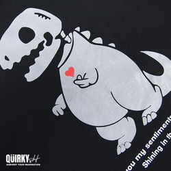 【Quirky.H】反光恐龍骨OVERSIZE短袖T-shirt 第13張的照片