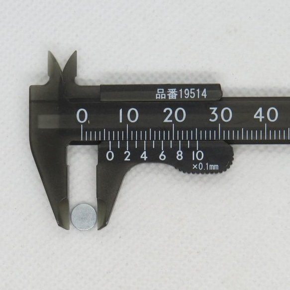 飛鳥庵 ネオジウムマグネット 丸 厚さ3mm直径6mm 1枚目の画像