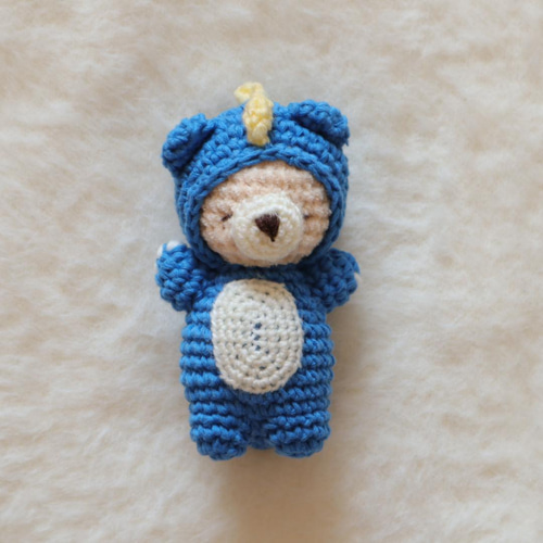 カスタマイズ可能❣️ファーヤーンのクマさんあみぐるみ（ブルー）＆パンダさん カスタマイズ可能❣️ファーヤーンのクマさんあみぐるみ（ブルー