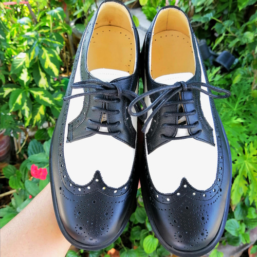 【美品】SARTORE　ウイングチップ　メダリオン　バイカラー 美品】SARTORE ウイングチップ メダリオン バイカラー - メルカリ