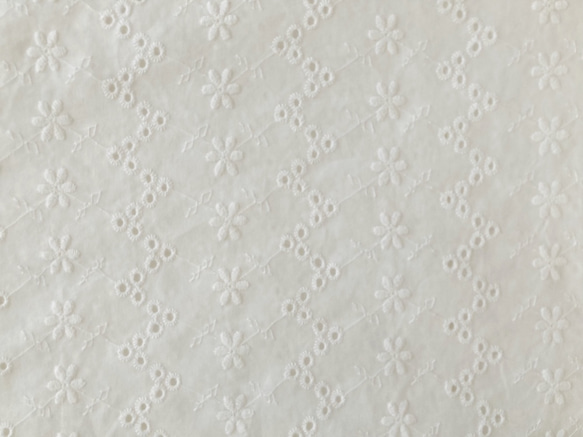 巾64x50cm＃7h お花とジグザグ フランス 刺繍生地 3枚目の画像