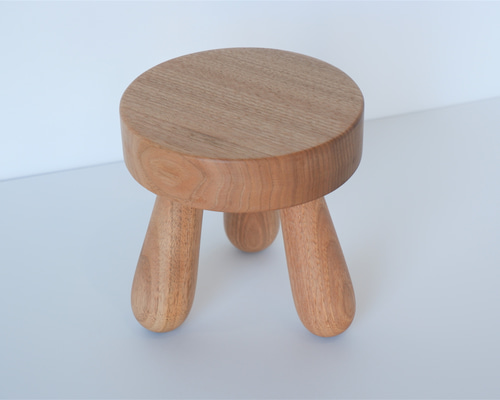 パリの雑貨屋 F-23 スツール 板座 レース模様 ハンドメイド 花台