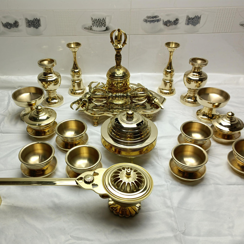 チベット仏教法器 真言宗 21点セット 密教 一面器 寺院用仏具 真鍮製