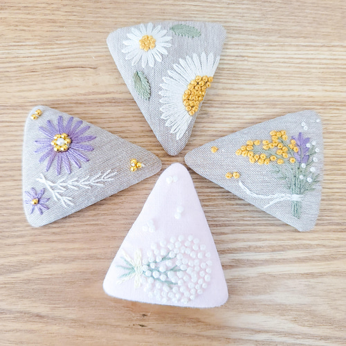 バラ刺繍さんかくパッチンピン♡ピンク