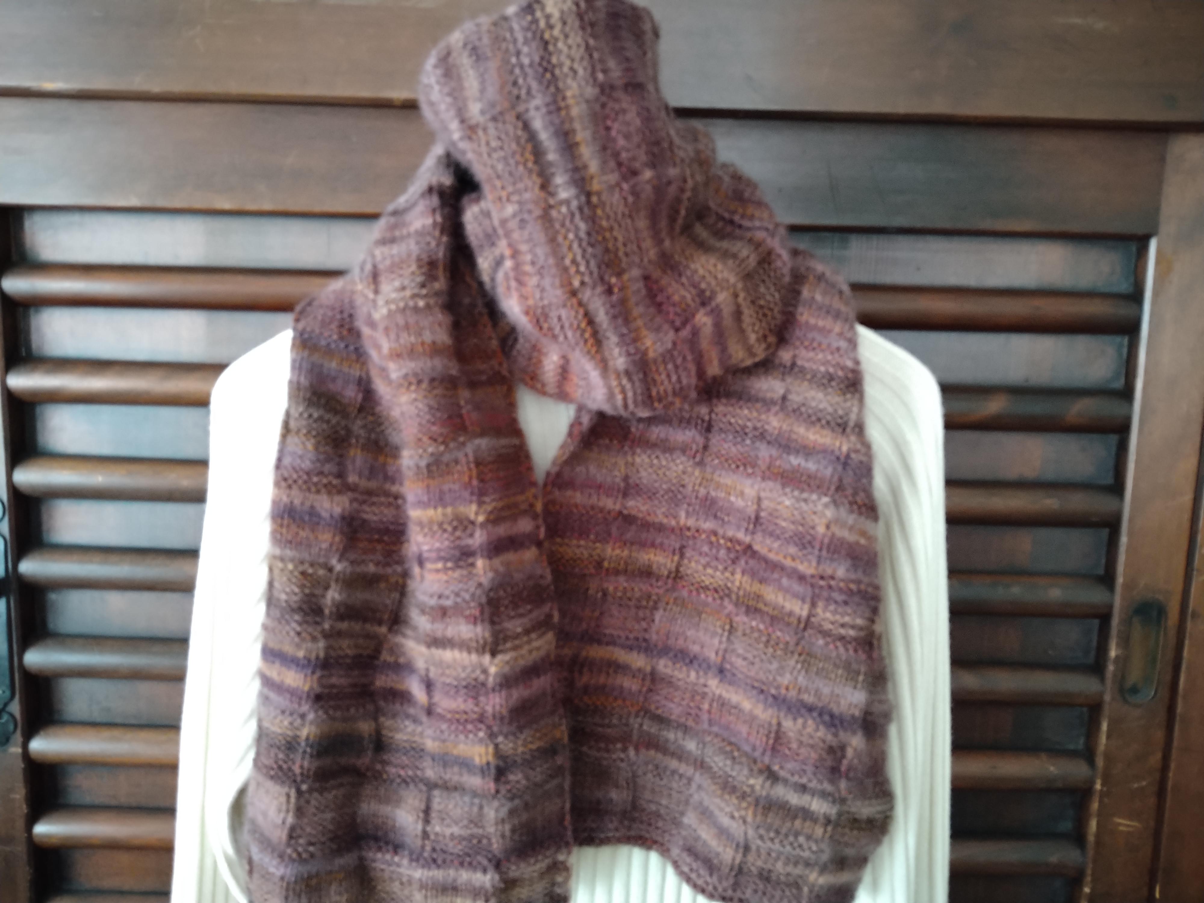 ＊手編み＊茶系段染めのマフラー 4,675円