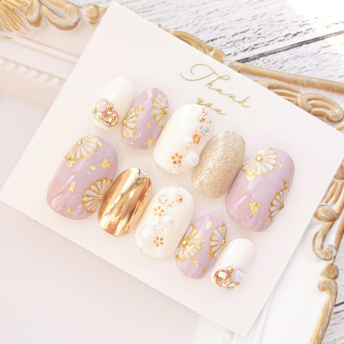 送料無料◇卒業式や袴や振袖に◇白とゴールドとグレージュと白の菊模様